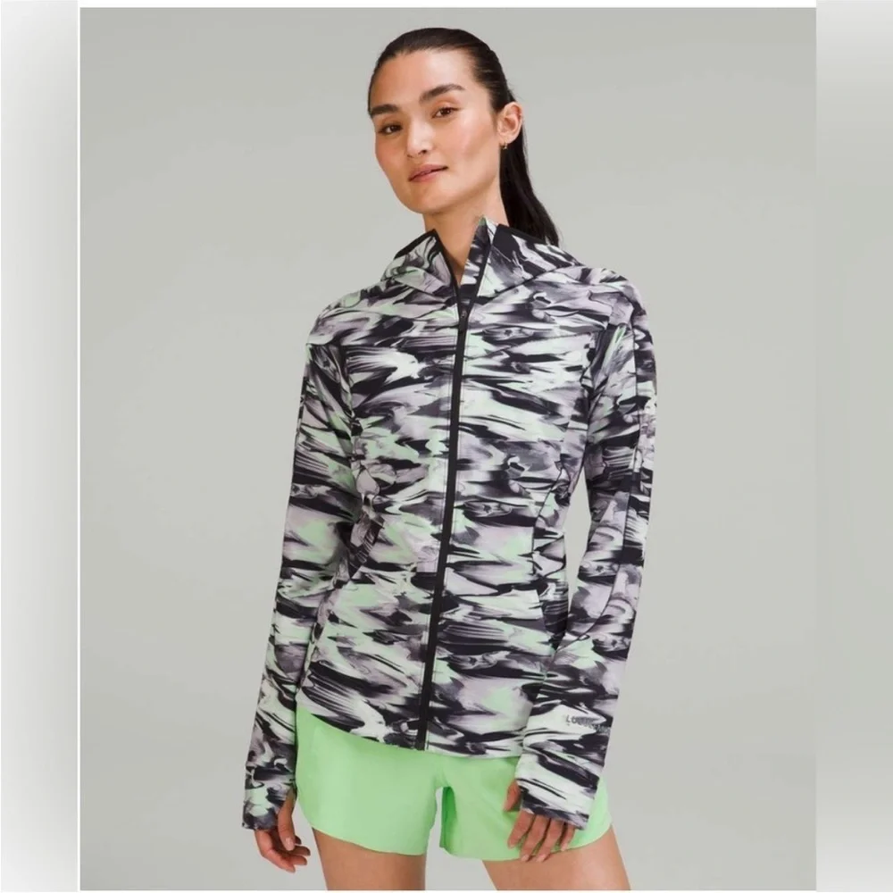 Lululemon Mist Over Windbreaker in Paint Glide Multi Size 4 - Picture 2 of 10